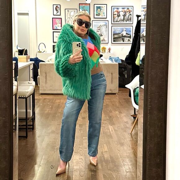 Lala Parker THE TWILA textured faux fur hooded jacket in Columbian Emerald - Picture 4 of 10